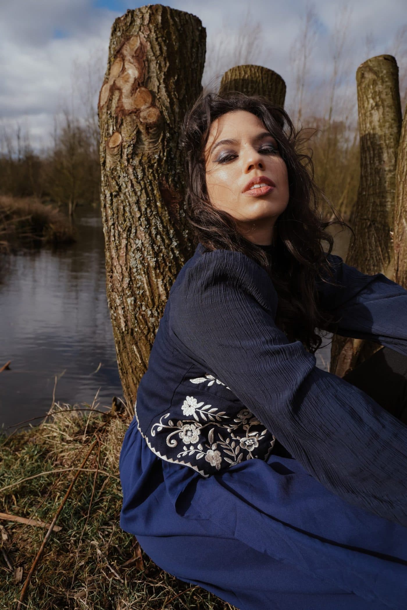 Interview Elina Auriel "Music has helped me heal"