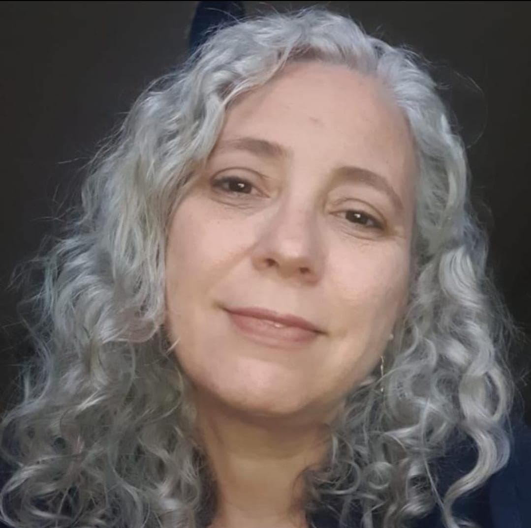 Entrevista a Aliny Lamoglia Parte II "A Perturbação do Espectro do Autismo é uma questão biológica, assim como a Síndrome de Down, a diabetes ou outras questões fisiológicas"