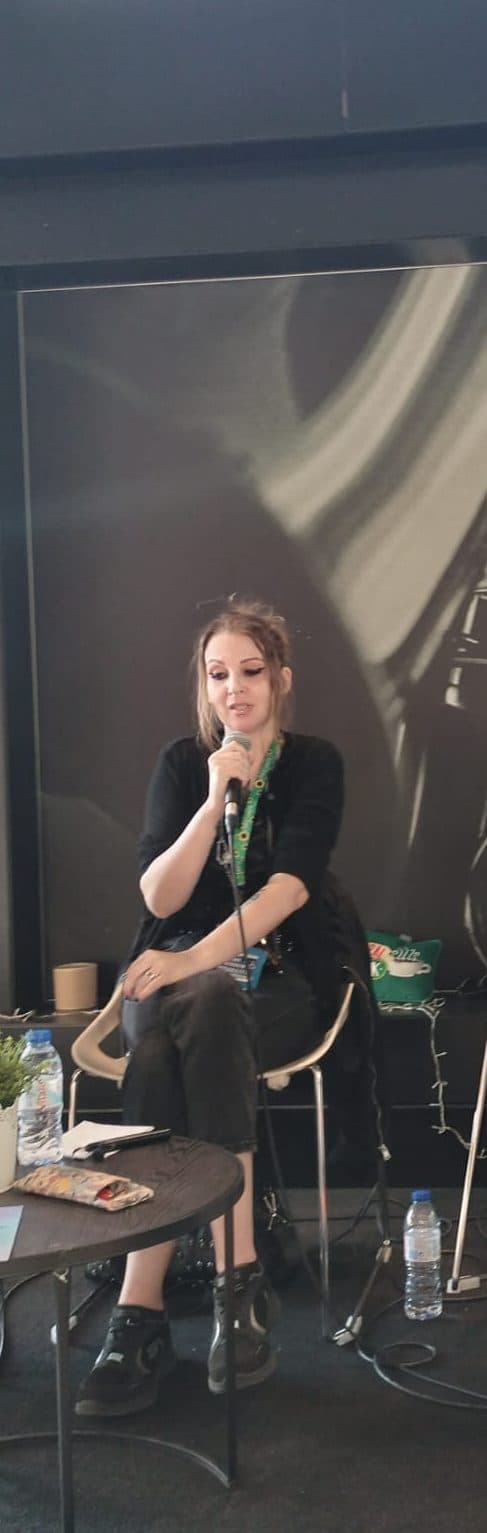 Entrevista a Emilie: “Não posso, ninguém pode mudar o mundo, mas podemos mudar, informar e capacitar, quem nos rodeia”